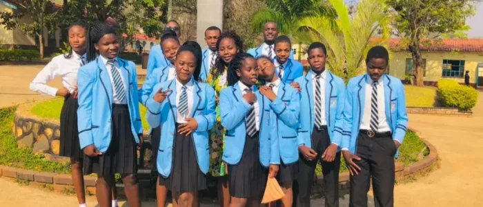 mavuradonha-high-school-uniforms-1024x768 10DA2RJpWYAAAAASUVORK5CYII=